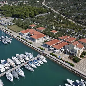Aci Marina Appartamento Cres